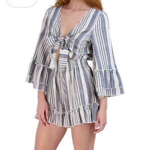 NWOT Surf Gypsy Cotton Romper Bell Sleeve Front Tie Ruffle Shorts M Gray Striped
